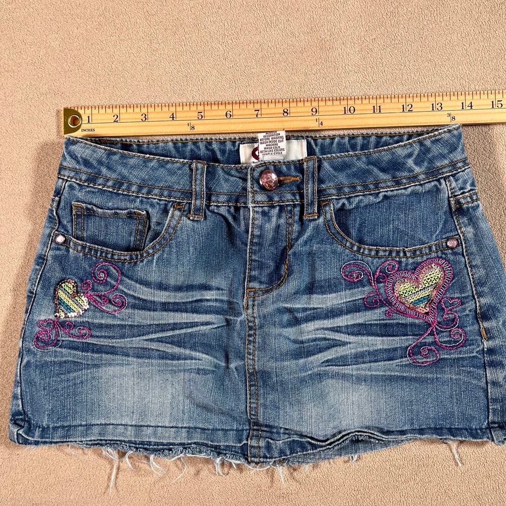 VTG Y2K Micro Mini Denim Skirt Mcbling Baddie Sequins Heart Girls Sz 12 Wmns 0 - Picture 6 of 8